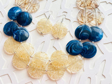Load image into Gallery viewer, Champagne Crackle Navy Blue & Brown Chunky Statement Necklace, Big beaded jewelry, light brown chunky champagne jewelry, earrings bead