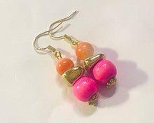 Load image into Gallery viewer, Summer Camp 3 Strand Orange Ombré Statement Necklace, orange beaded jewelry bridesmaid, pumpkin tie dye hot pink yellow earrings