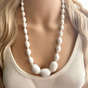 Creamy Graduated long necklace, white acrylic beaded statement necklace, everyday neutral chunky layering vintage necklace