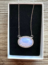 Load image into Gallery viewer, Vintage aurora borealis Statement Necklace, dainty silver chain chunky necklace, statement jewelry, gemstone layering necklace