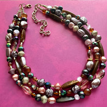 Load image into Gallery viewer, Fall Coffee chunky necklace, brown beaded jewelry, resin beaded Mocha necklace, brown beaded necklace, cinnamon necklace tan champagne pink