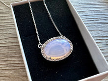 Load image into Gallery viewer, Vintage aurora borealis Statement Necklace, dainty silver chain chunky necklace, statement jewelry, gemstone layering necklace