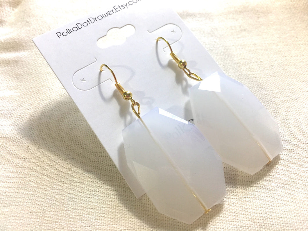 White Gem Drop Pendant earrings, white earrings, gold or silver hardware, white drop earrings, white dangle earrings, white bridesmaid