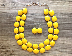 Bright Yellow Statement jewelry set, Chunky Beaded Necklace, yellow Jewelry, bright colorful Necklace, yellow beaded necklace earrings