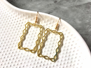Gold Filigree Frame Earrings, gold drop Earrings, Metal Filigree Earrings, filigree jewelry, gold jewelry cutout lace, metal geometric