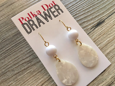 Tortoise Shell WHITE Beaded Teardrop Earrings, gold drop Earrings, shiny gold jewelry earrings metal geometric, turtle shell cream