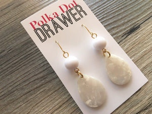 Tortoise Shell WHITE Beaded Teardrop Earrings, gold drop Earrings, shiny gold jewelry earrings metal geometric, turtle shell cream