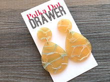 Load image into Gallery viewer, Yellow &amp; Silver Crackle Shell Teardrop earrings, round circle earrings, tortoise jewelry, yellow rainbow earrings blonde acetate earring