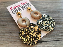 Load image into Gallery viewer, Golden Confetti Graduated earrings, round circle earrings, tortoise jewelry, gold acetate earring, geometric statement round circle