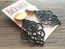 Load image into Gallery viewer, Shiny vintage Filigree Earrings, gold drop Metal Filigree Earrings, filigree jewelry, metallic gold jewelry cutout lace earrings geometric