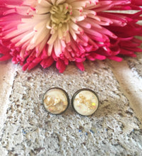 Load image into Gallery viewer, Cream &amp; Gold Confetti earrings, 12mm earrings, resin earrings, colorful earrings, chunky earrings, circle earring, gold earrings, cream