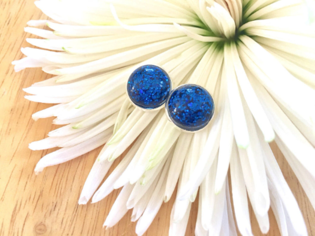 Dark Blue Glitter earrings, 12mm earrings, sparkle earrings, colorful earrings, chunky earrings, circle earring, blue earrings, stud earring