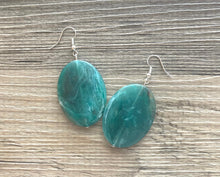 Load image into Gallery viewer, Emerald Green Oval Drop earrings, gold or silver geometric earrings pierced dangle drop Statement, bridesmaid earrings wedding gift