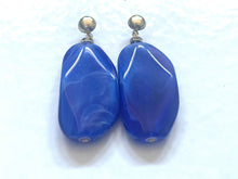 Load image into Gallery viewer, Royal Blue &amp; Gold drop bead earrings, blue beaded statement earrings, dark blue jewelry, blue geometric earrings