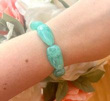 Load image into Gallery viewer, Mint Green Chunky Statement Necklace &amp; Stretch Bracelet set, Double Strand Beaded Jewelry, Green jewelry, bridesmaid gold jelly bean