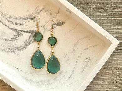Gold & Emerald Green Earrings, gold drop Green Earrings chandelier jewelry, metallic gold jewelry teardrop lace earrings geometric