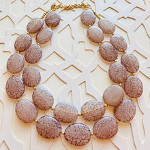 Load image into Gallery viewer, Fall Crackle Coffee chunky necklace, brown beaded jewelry, resin beaded Mocha necklace, brown beaded necklace, cinnamon necklace