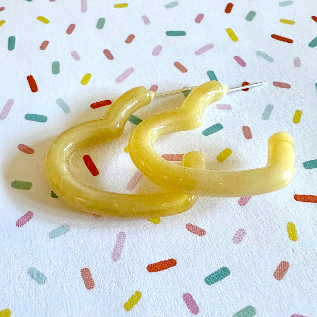 Creamy Honey Butter Swirl Geometric Open Heart Hoop earrings set, pastel jewelry, acrylic hoops statement resin Valentine fall