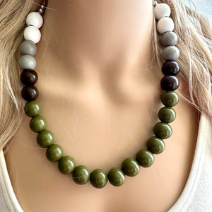 Ombré White Green Single Layer Statement Necklace, Chunky Green jewel tones Jewelry, wood beaded thick bib necklace gray olive gray