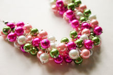 Load image into Gallery viewer, Green &amp; Pink Pearl Preppy Cluster Necklace